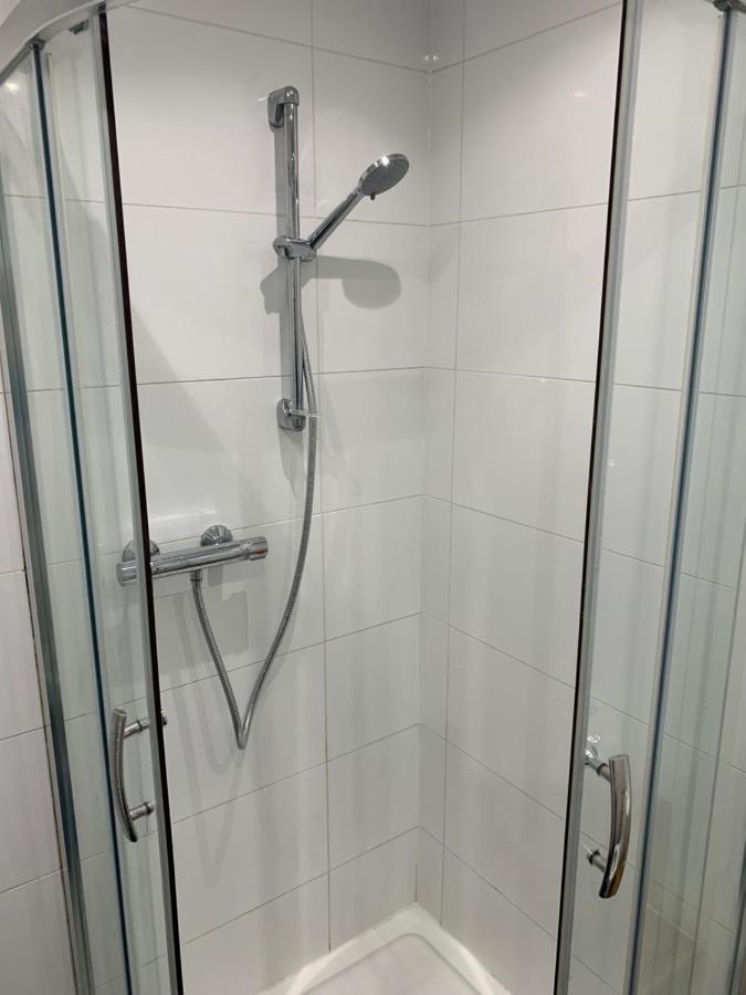 Headingley-weetwood Stunning Set In Beautiful Grounds * Leeds (West Yorkshire)